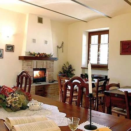 Ca' Brusa Landhaus Monforte dʼAlba